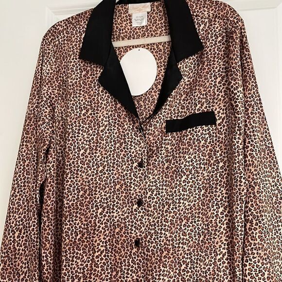 Inner Most Leopard Print Silky W/Black Satin Trim 2-PcPajama Set Oversized NWT - Picture 2 of 9